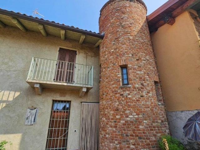 Casa indipendente in vendita a Crescentino VC