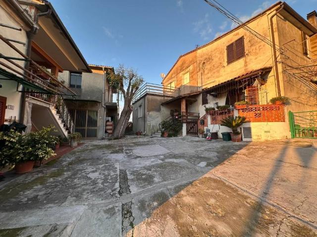 Casa indipendente in vendita a Crespina e Lorenzana PI