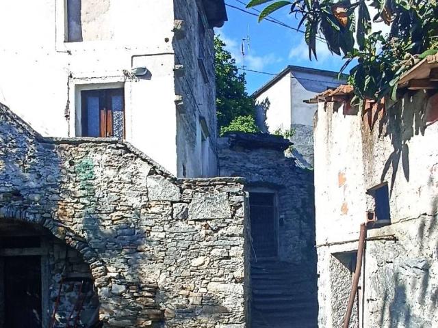 Casa indipendente in vendita a Crevoladossola VB