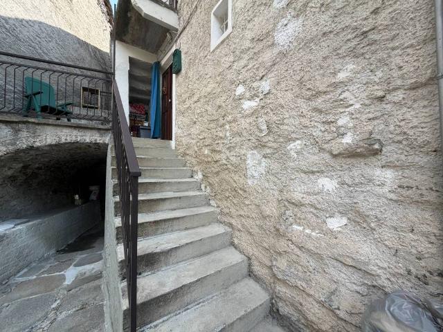 Casa indipendente in vendita a Crevoladossola VB