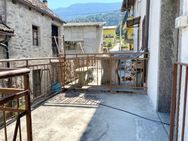 Casa indipendente in vendita a Crodo VB
