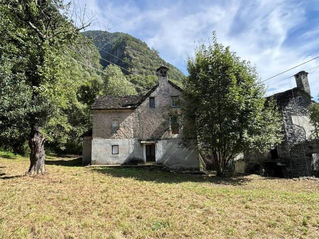 Casa indipendente in vendita a Crodo VB