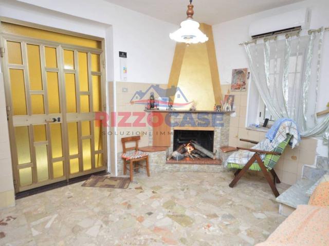 Casa indipendente in vendita a Crosia CS
