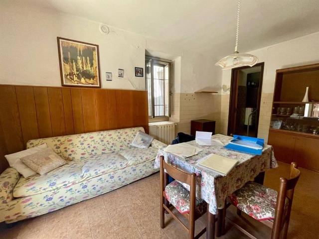 Casa indipendente in vendita a Crosio della Valle VA