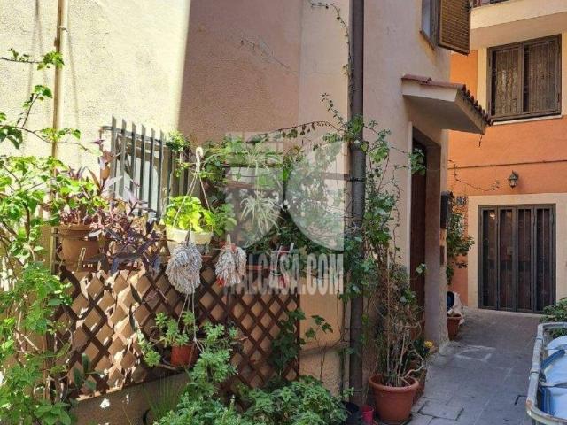 Casa indipendente in vendita a Crotone KR