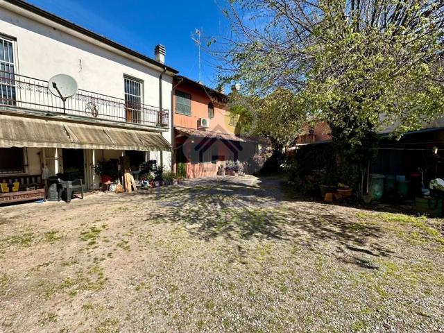 Casa indipendente in vendita a Crotta d'Adda CR