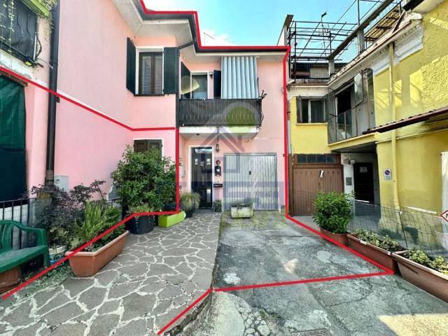 Casa indipendente in vendita a Crotta d'Adda CR