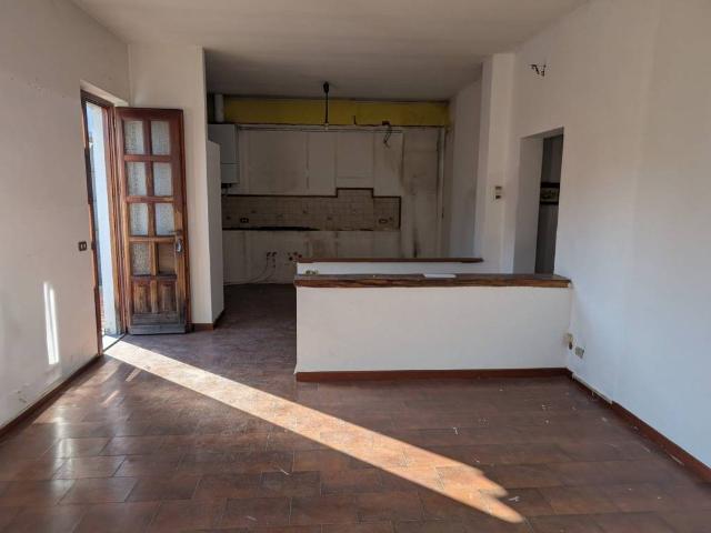 Casa indipendente in vendita a Cuasso al Monte VA
