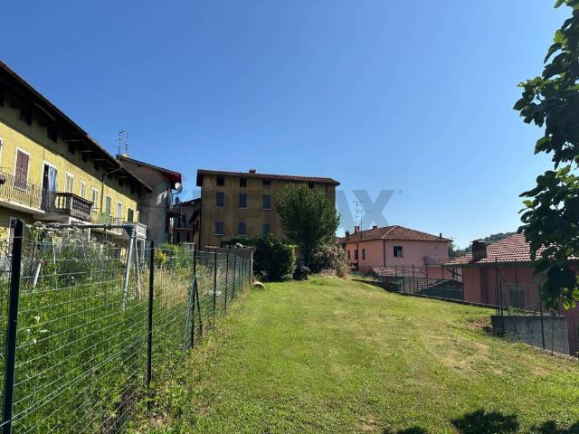 Casa indipendente in vendita a Cuasso al Monte VA