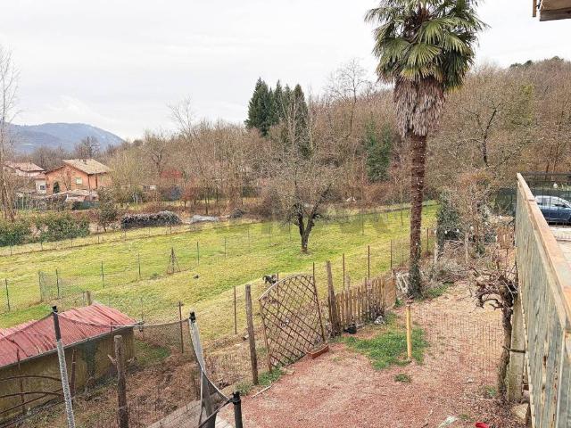 Casa indipendente in vendita a Cuasso al Monte VA