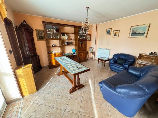 Casa indipendente in vendita a Cuceglio TO