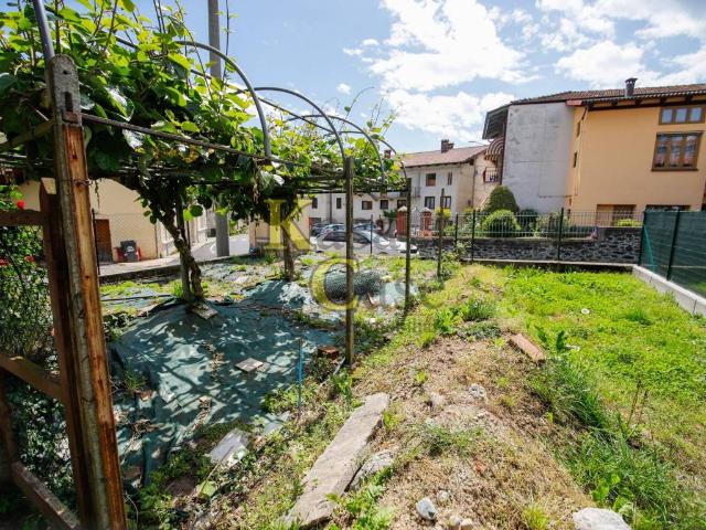 Casa indipendente in vendita a Cuorgnè TO