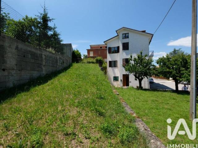 Casa indipendente in vendita a Cupramontana