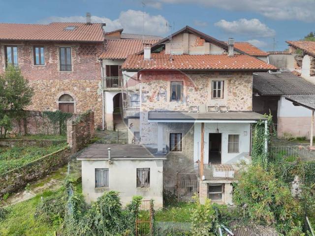 Casa indipendente in vendita a Curino BI