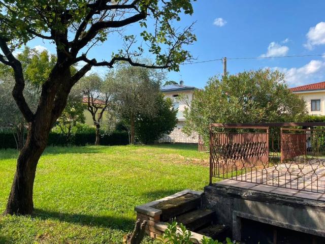 Casa indipendente in vendita a Curno BG