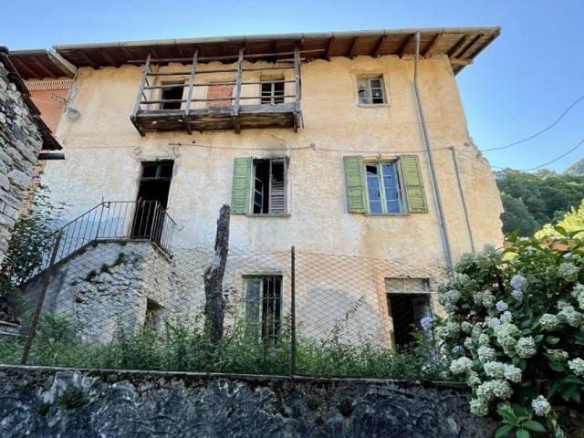 Casa indipendente in vendita a Cusino CO