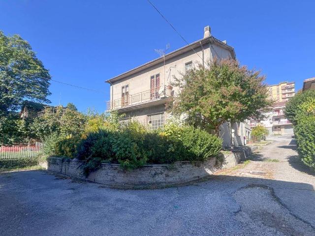 Casa indipendente in vendita a Amandola FM