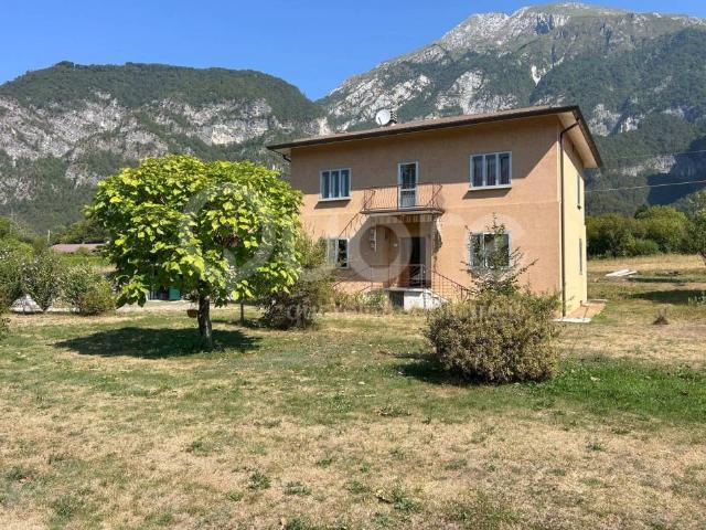 Casa indipendente in vendita a Amaro UD
