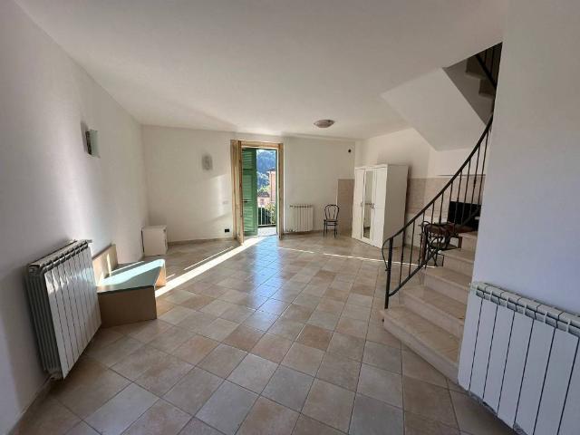 Casa indipendente in vendita a Ameglia SP