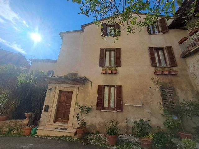 Casa indipendente in vendita a Amelia TR
