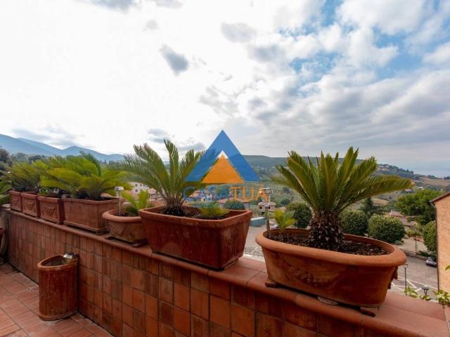 Casa indipendente in vendita a Amelia TR