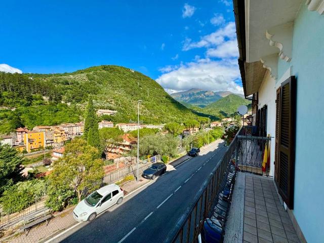 Casa indipendente in vendita a Antrodoco RI