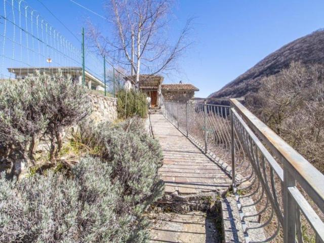 Casa indipendente in vendita a Antrodoco RI