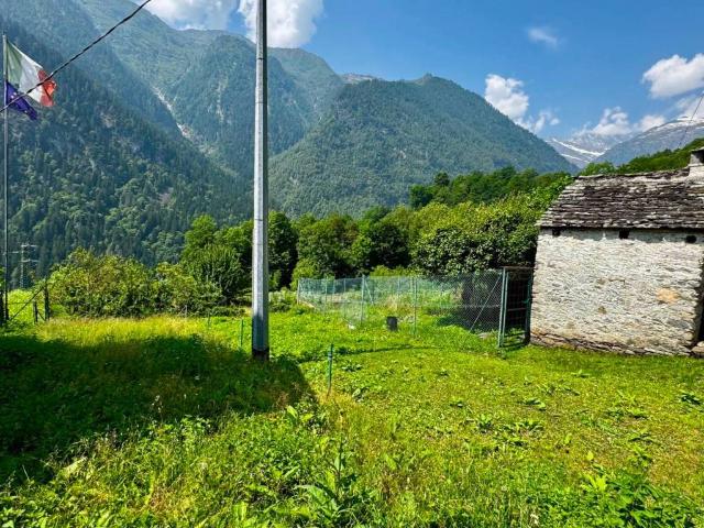 Casa indipendente in vendita a Antrona Schieranco VB
