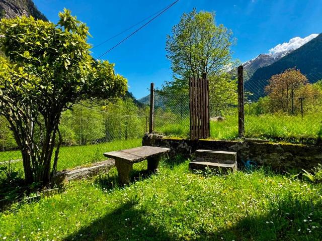 Casa indipendente in vendita a Antrona Schieranco VB