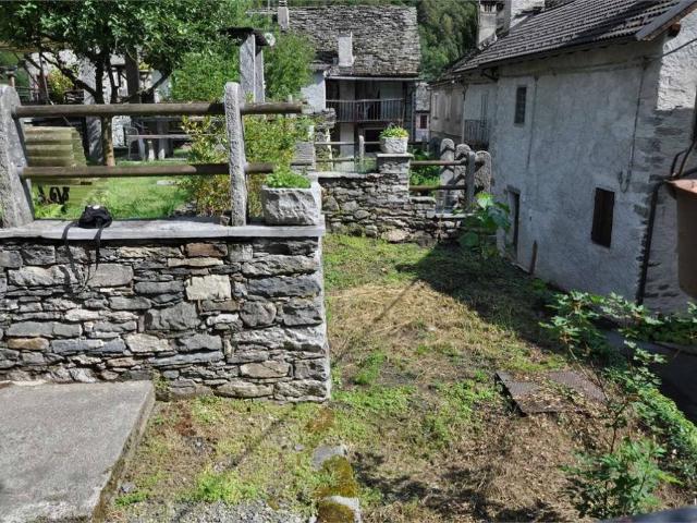 Casa indipendente in vendita a Antrona Schieranco VB