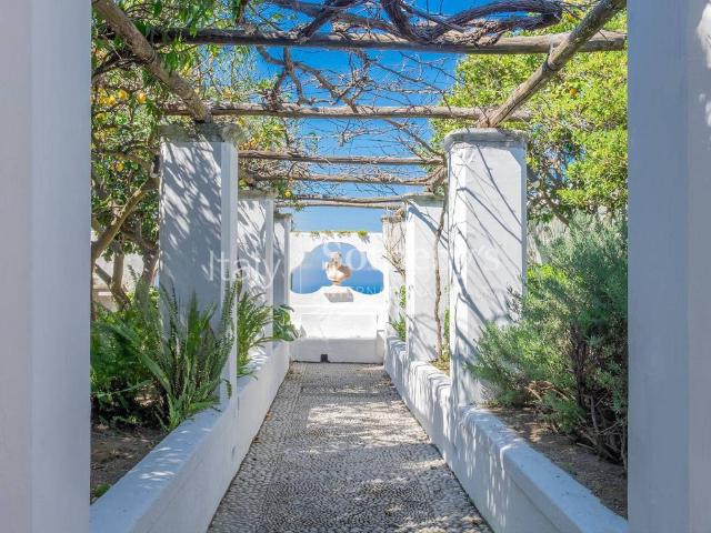 Casa indipendente in vendita a Anacapri NA