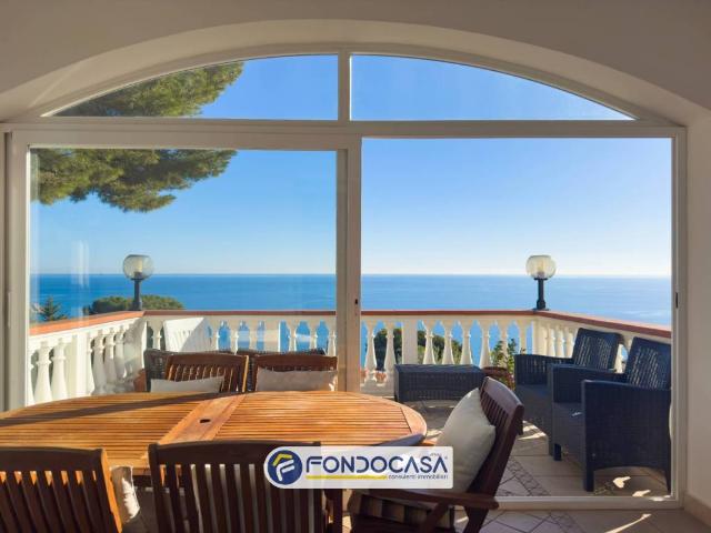 Casa indipendente in vendita a Andora SV