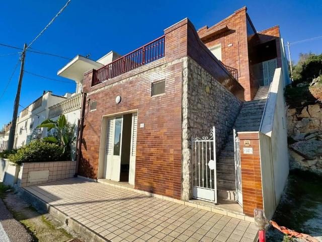 Casa indipendente in vendita a Andrano LE
