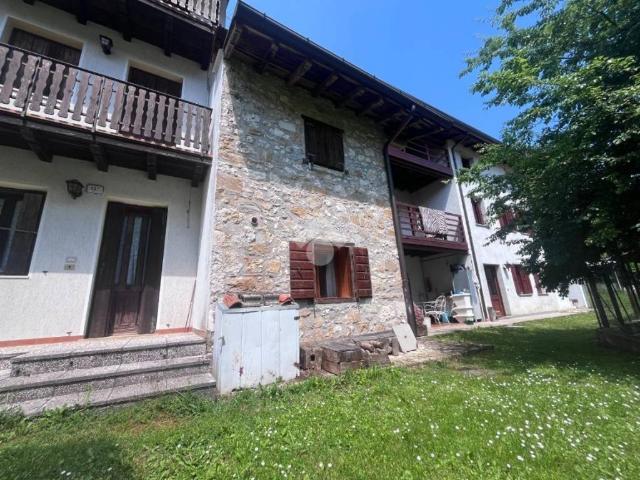 Casa indipendente in vendita a Andreis PN