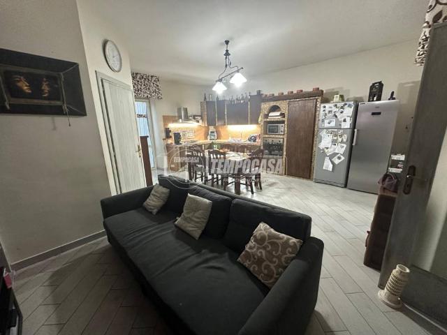 Casa indipendente in vendita a Acerra NA
