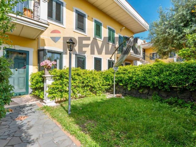 Casa indipendente in vendita a Aci Bonaccorsi CT