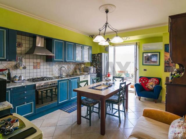 Casa indipendente in vendita a Aci Castello CT