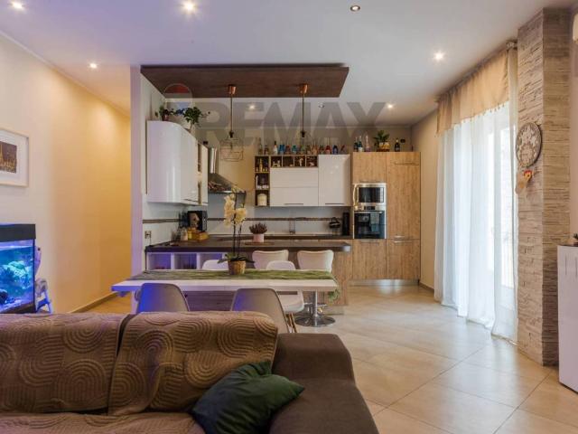 Villa in vendita a Aci Catena CT