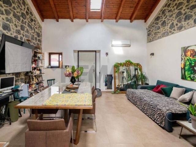 Casa indipendente in vendita a Acireale CT