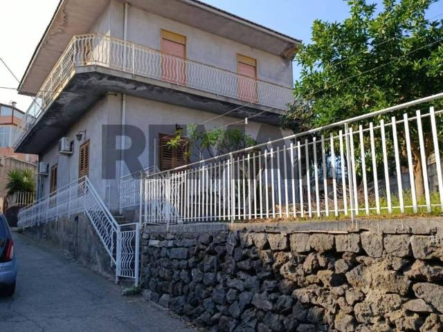 Casa indipendente in vendita a Acireale CT