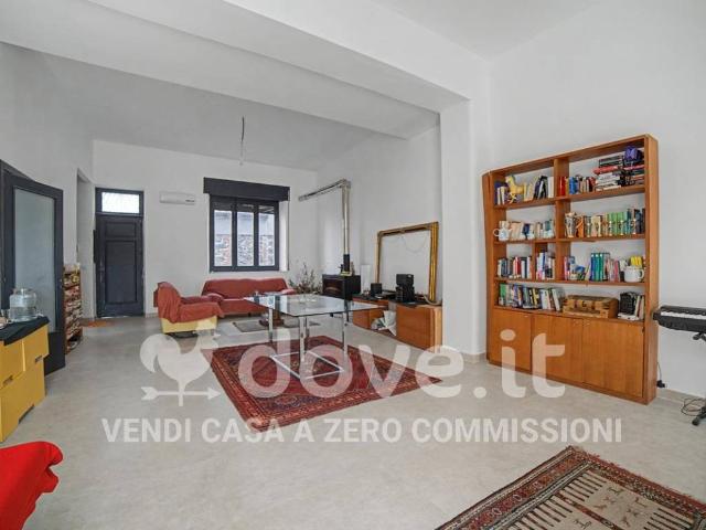 Casa indipendente in vendita a Acireale CT