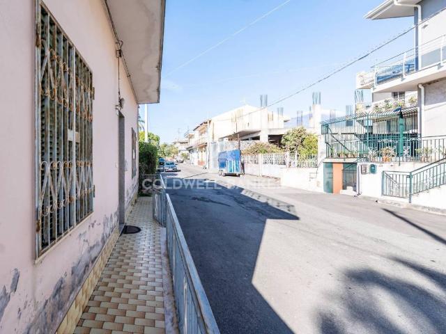 Casa indipendente in vendita a Acireale CT