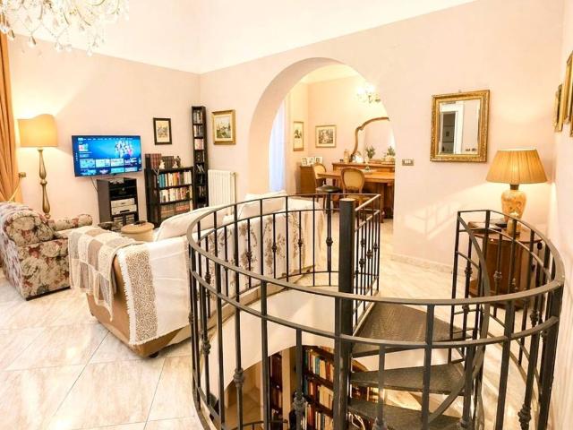 Casa indipendente in vendita a Acireale CT