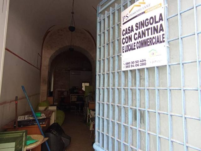 Casa indipendente in vendita a Acquaviva delle Fonti BA