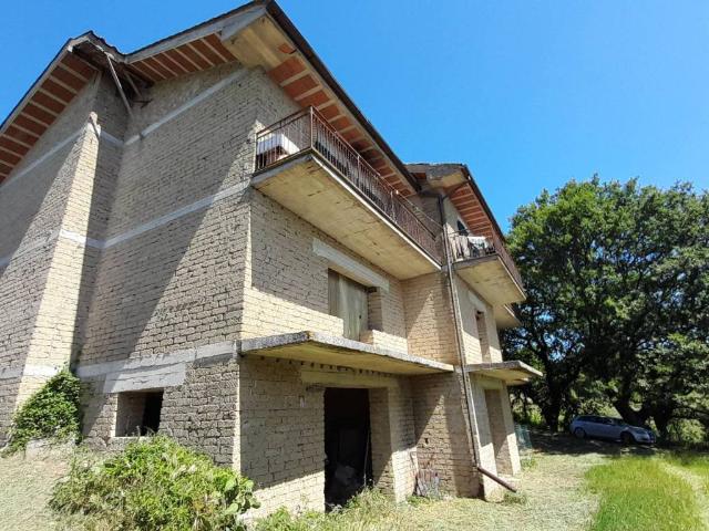 Casa indipendente in vendita a Acquapendente VT