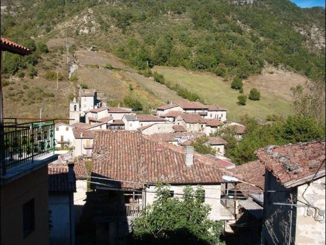 Casa indipendente in vendita a Acquasanta Terme, Pito