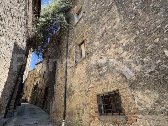 Casa indipendente in vendita a Acquasparta TR