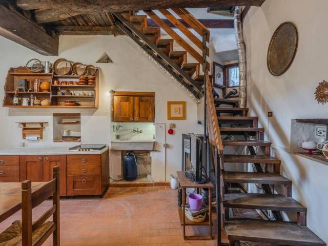 Casa indipendente in vendita a Acquasparta TR