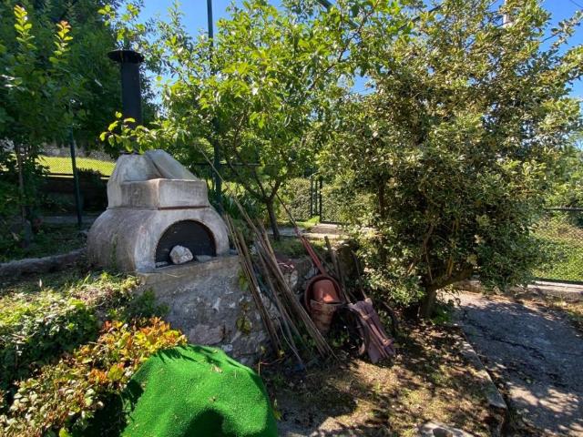 Casa indipendente in vendita a Acquasparta TR