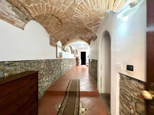 Casa indipendente in vendita a Acqui Terme AL